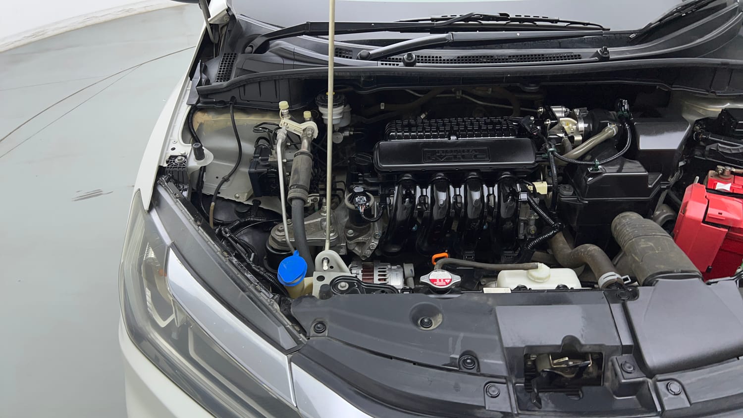 Used 2022 Honda City 4th Generation V Petrol Petrol Manual engine ENGINE RIGHT SIDE VIEW