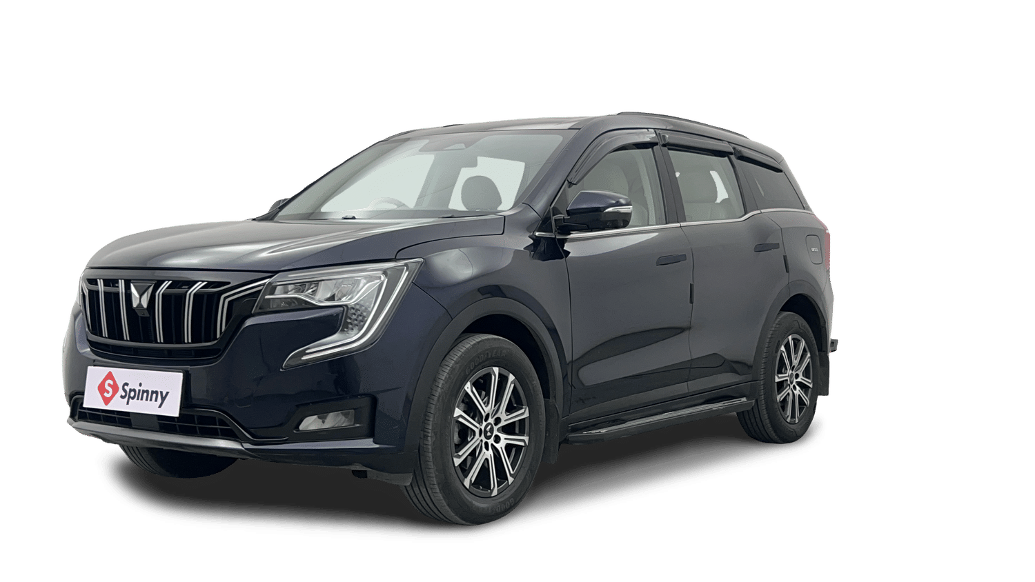 Used 2025 Mahindra XUV700 AX7 Luxury Pack Diesel MT 7 STR Diesel Manual Image