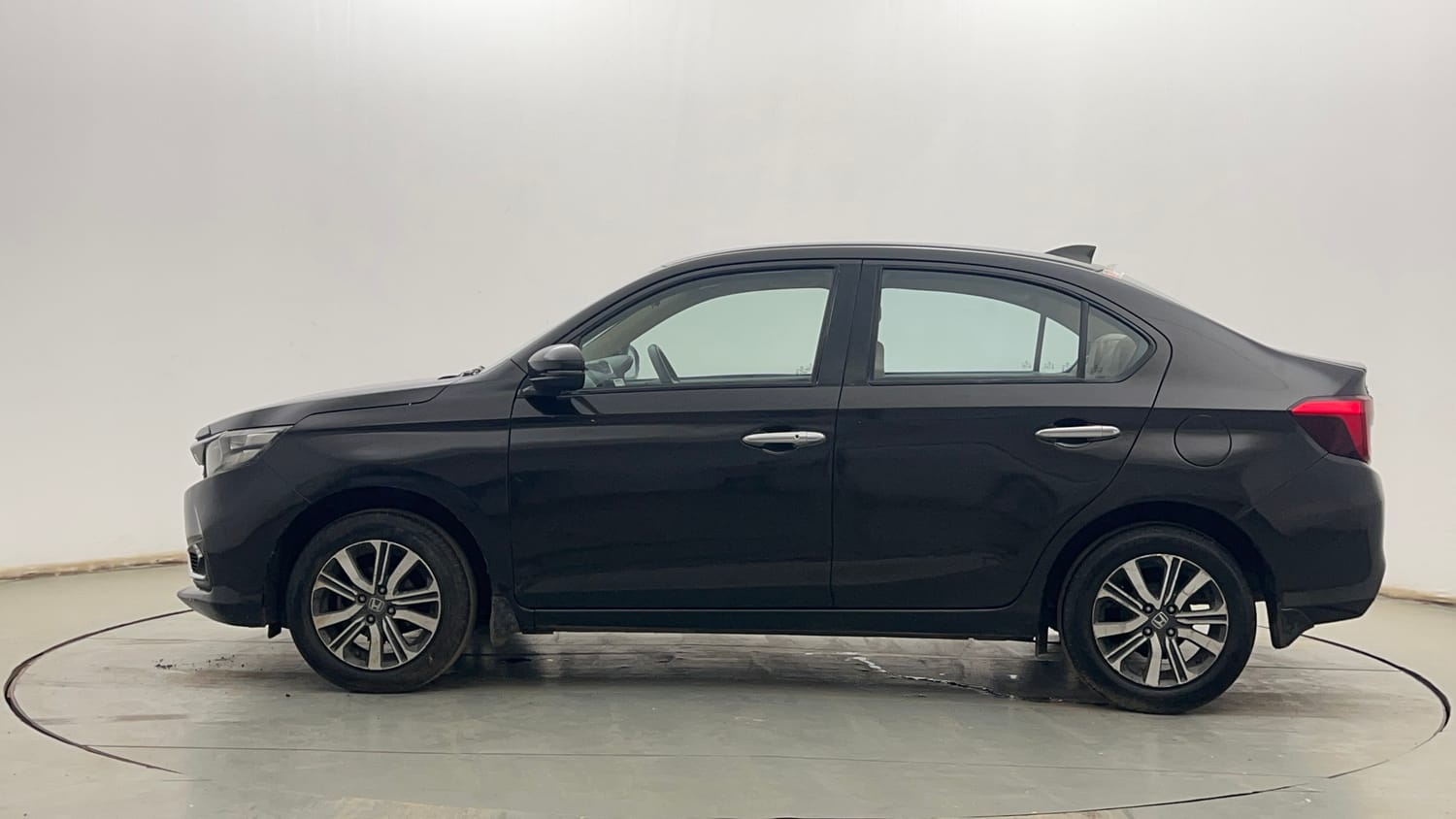 Used 2021 Honda Amaze VX MT 1.2 Petrol Petrol Manual exterior LEFT SIDE VIEW