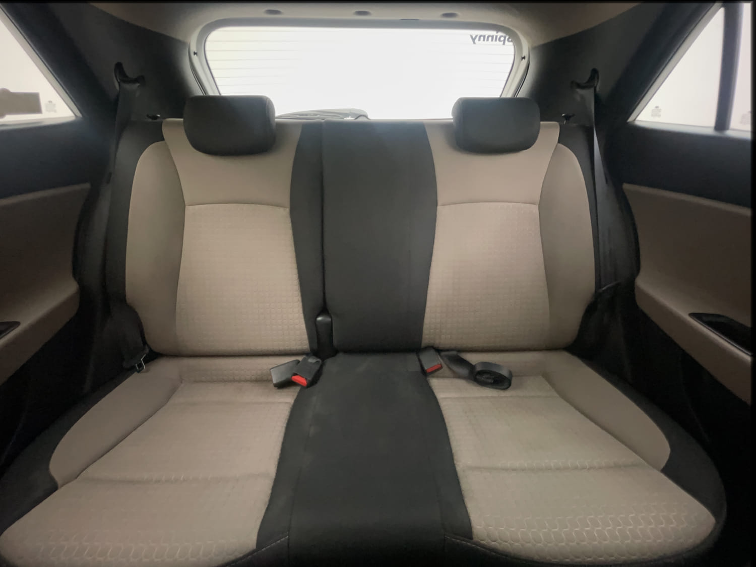 Used 2017 Hyundai Elite i20 Asta 1.2 (O) Petrol Manual interior REAR SEAT CONDITION VIEW