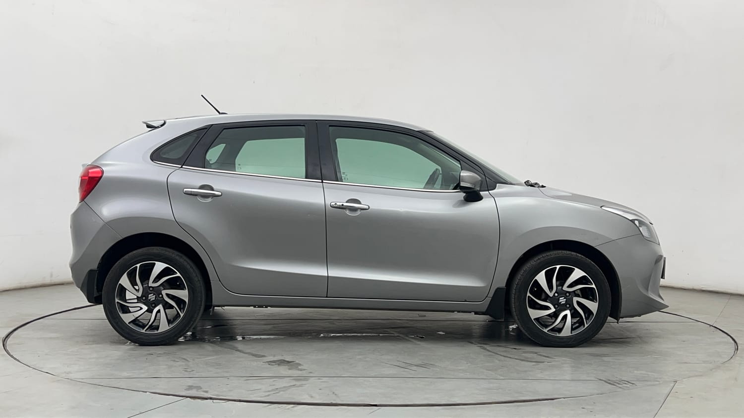 Used 2020 Maruti Suzuki Baleno Alpha Automatic Petrol Automatic exterior RIGHT SIDE VIEW