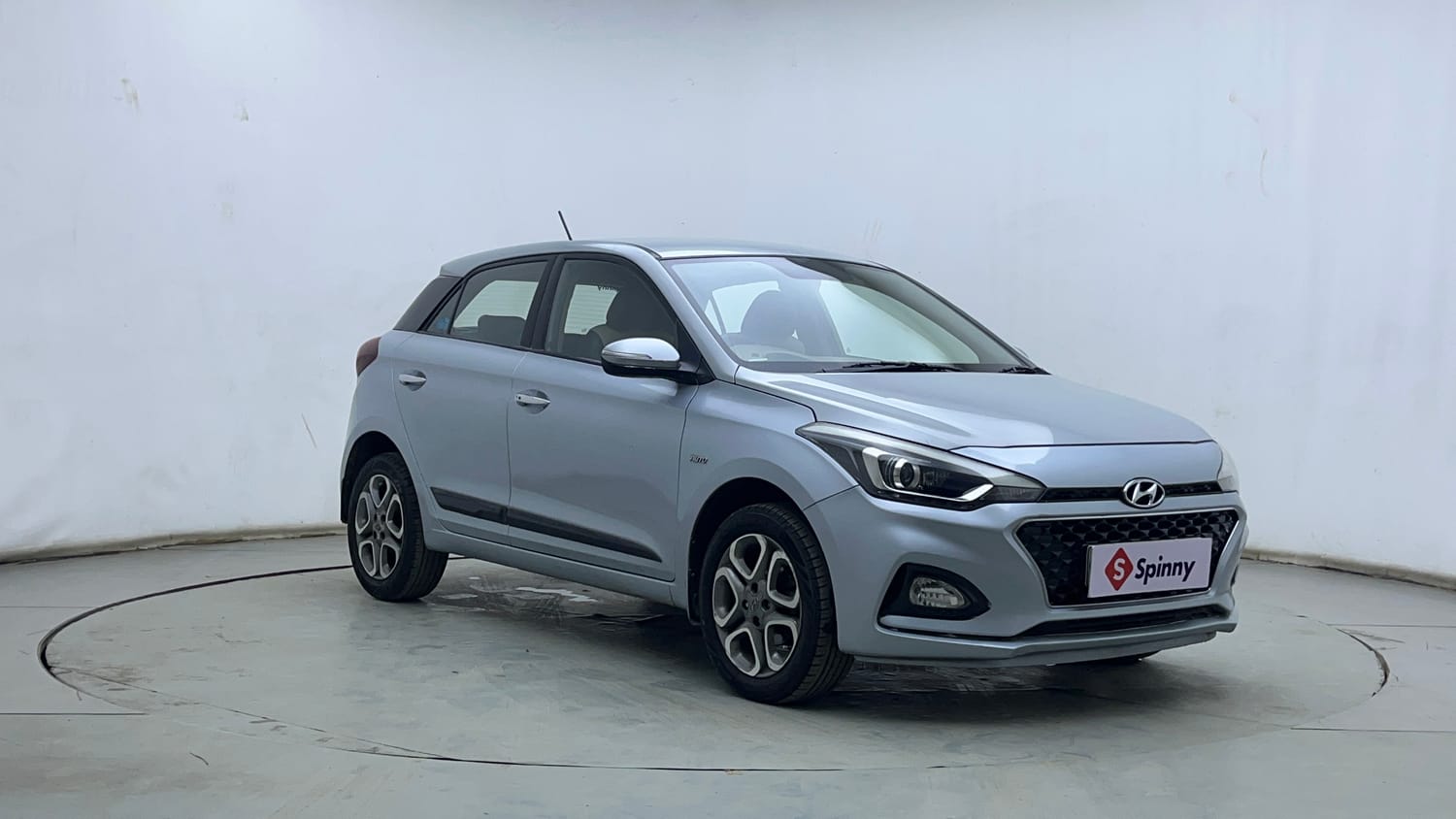 Used 2020 Hyundai Elite i20 Asta 1.2 (O) CVT Petrol Automatic exterior RIGHT FRONT CORNER VIEW