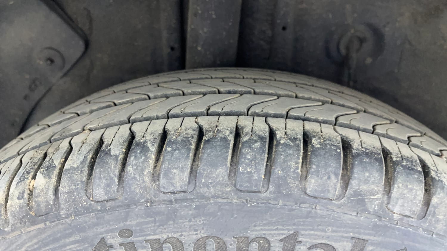 Used 2016 Hyundai Elite i20 Asta 1.2 Petrol Manual tyres RIGHT REAR TYRE TREAD VIEW