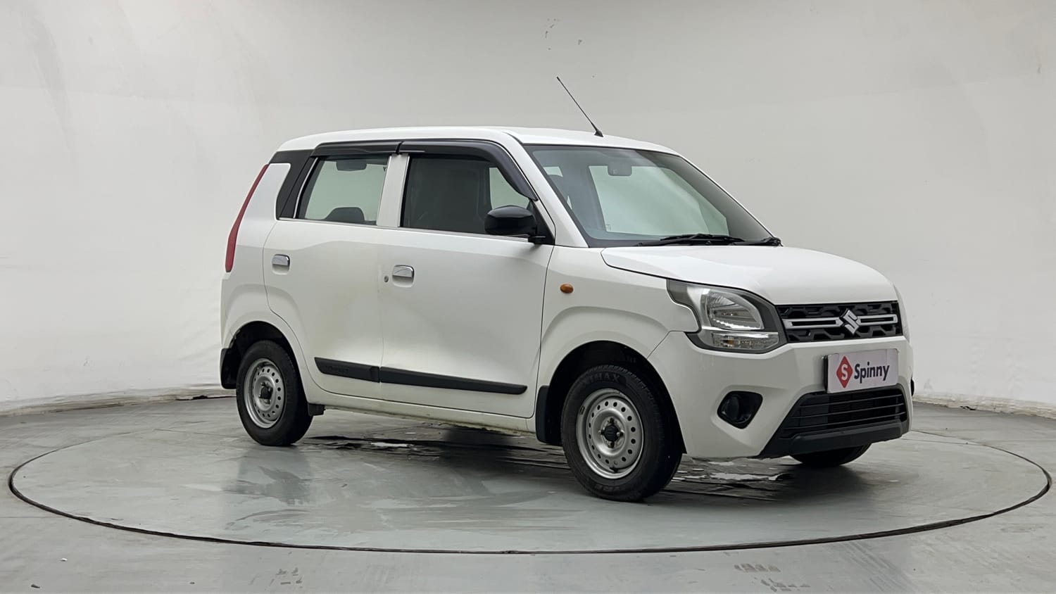 Used 2019 Maruti Suzuki Wagon R 1.0 LXi 1.0 Petrol Manual exterior RIGHT FRONT CORNER VIEW