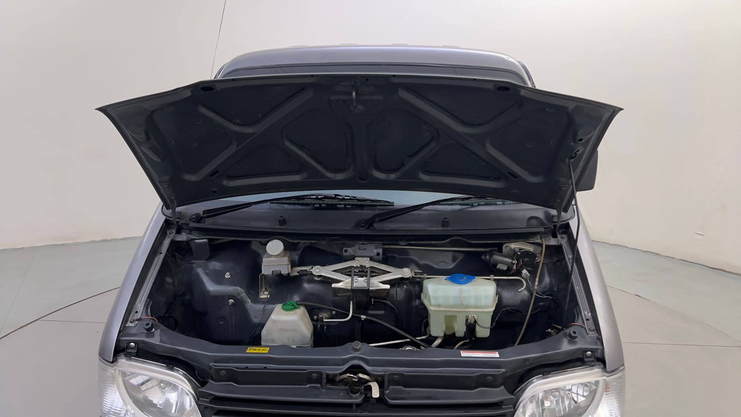 Used 2016 Maruti Suzuki Eeco 5 STR WITH A/C+HTR Petrol Manual engine ENGINE & BONNET OPEN FRONT VIEW