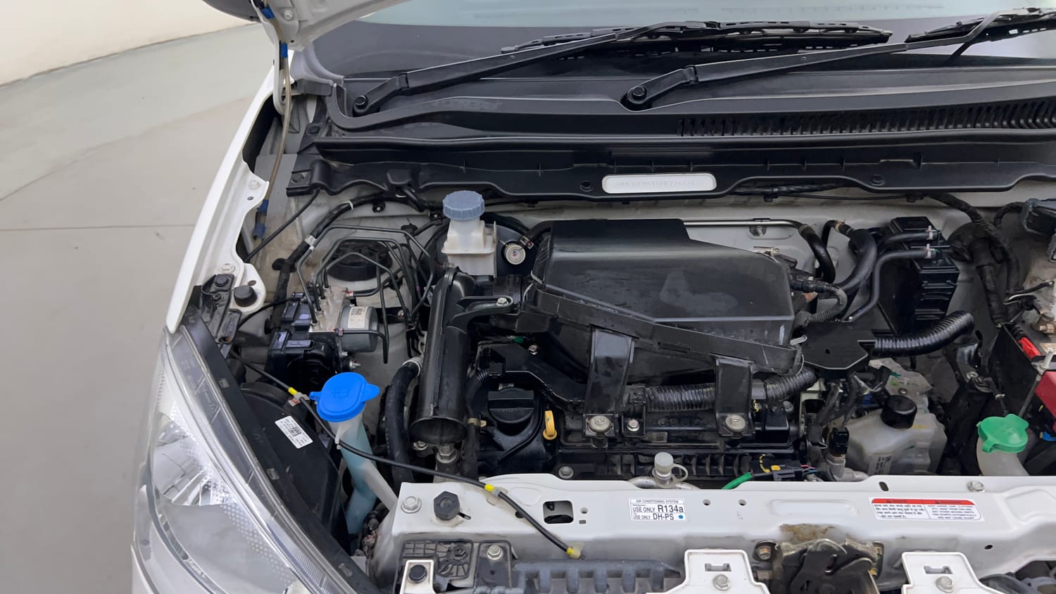 Used 2024 Maruti Suzuki Alto K10 VXi Plus AGS Petrol Automatic engine ENGINE RIGHT SIDE HINGE & APRON VIEW