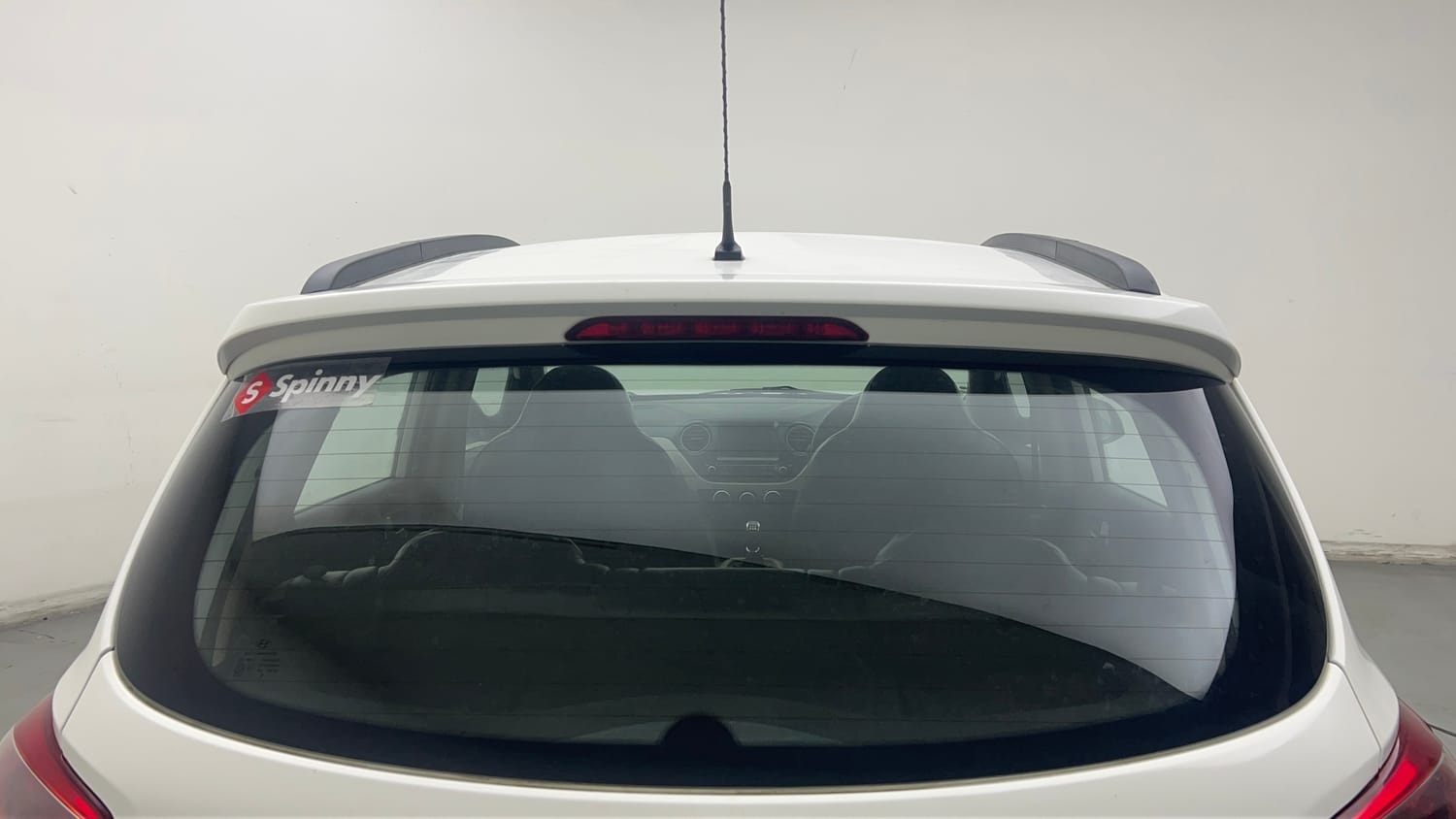 Used 2019 Hyundai Grand i10 Sportz 1.2 Kappa VTVT CNG (Outside Fitted) Cng Manual exterior BACK WINDSHIELD VIEW