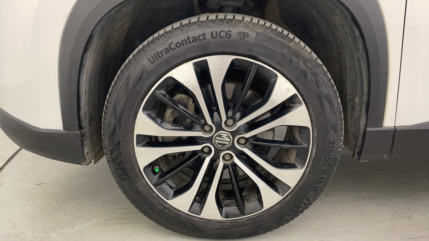 Used 2021 MG Motors Hector Sharp 1.5 Petrol CVT Petrol Automatic tyres LEFT FRONT TYRE RIM VIEW