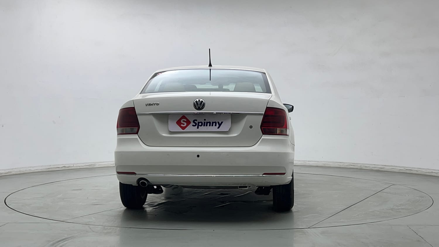 Used 2016 Volkswagen Vento Highline 1.2 (P) AT Petrol Automatic exterior BACK VIEW