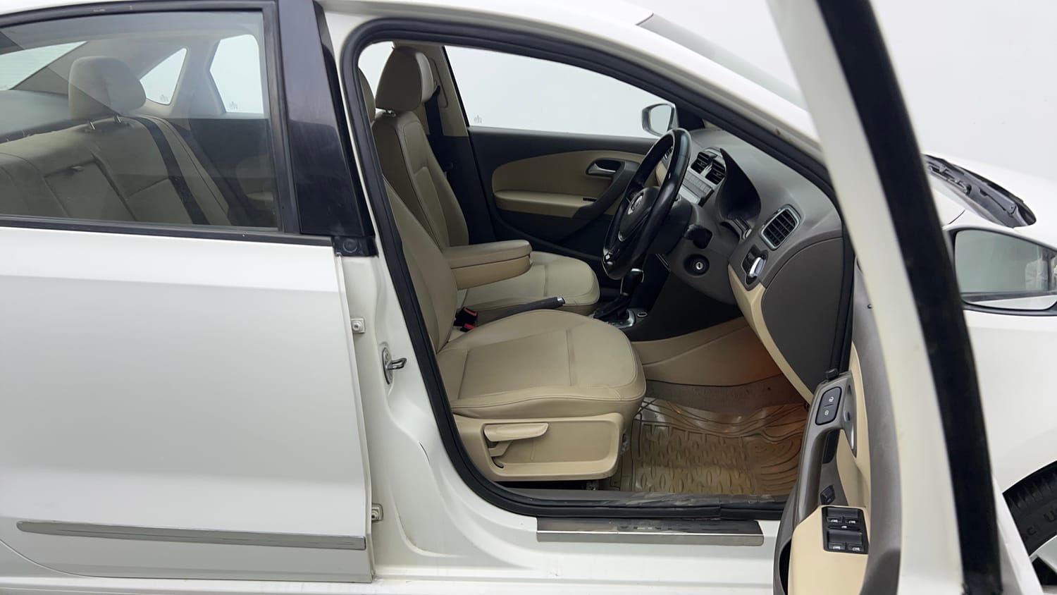 Used 2016 Volkswagen Vento Highline 1.2 (P) AT Petrol Automatic interior RIGHT SIDE FRONT DOOR CABIN VIEW