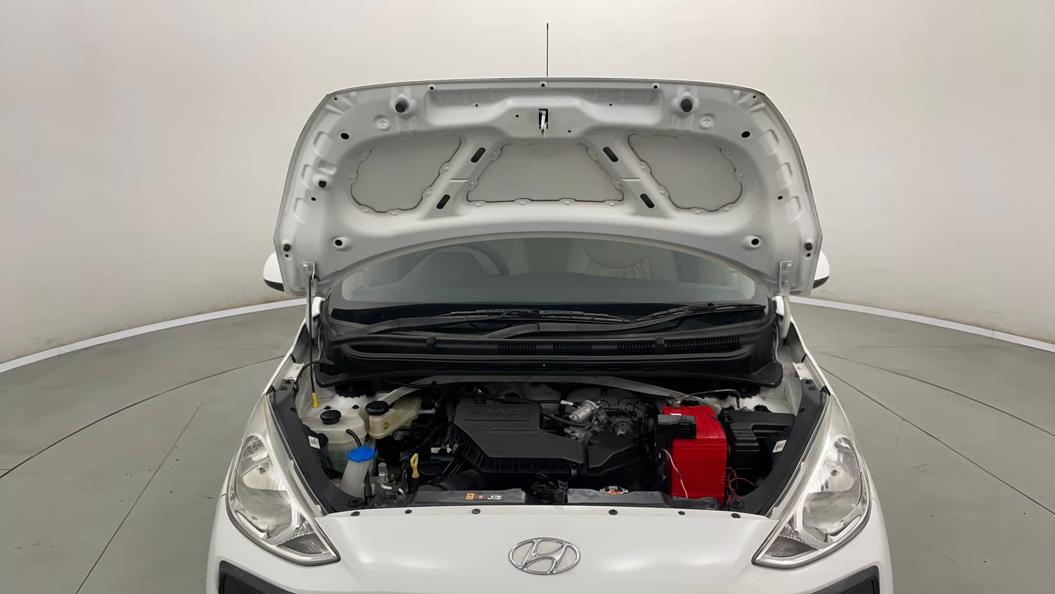 Used 2021 Hyundai Santro Magna Petrol Manual engine ENGINE & BONNET OPEN FRONT VIEW