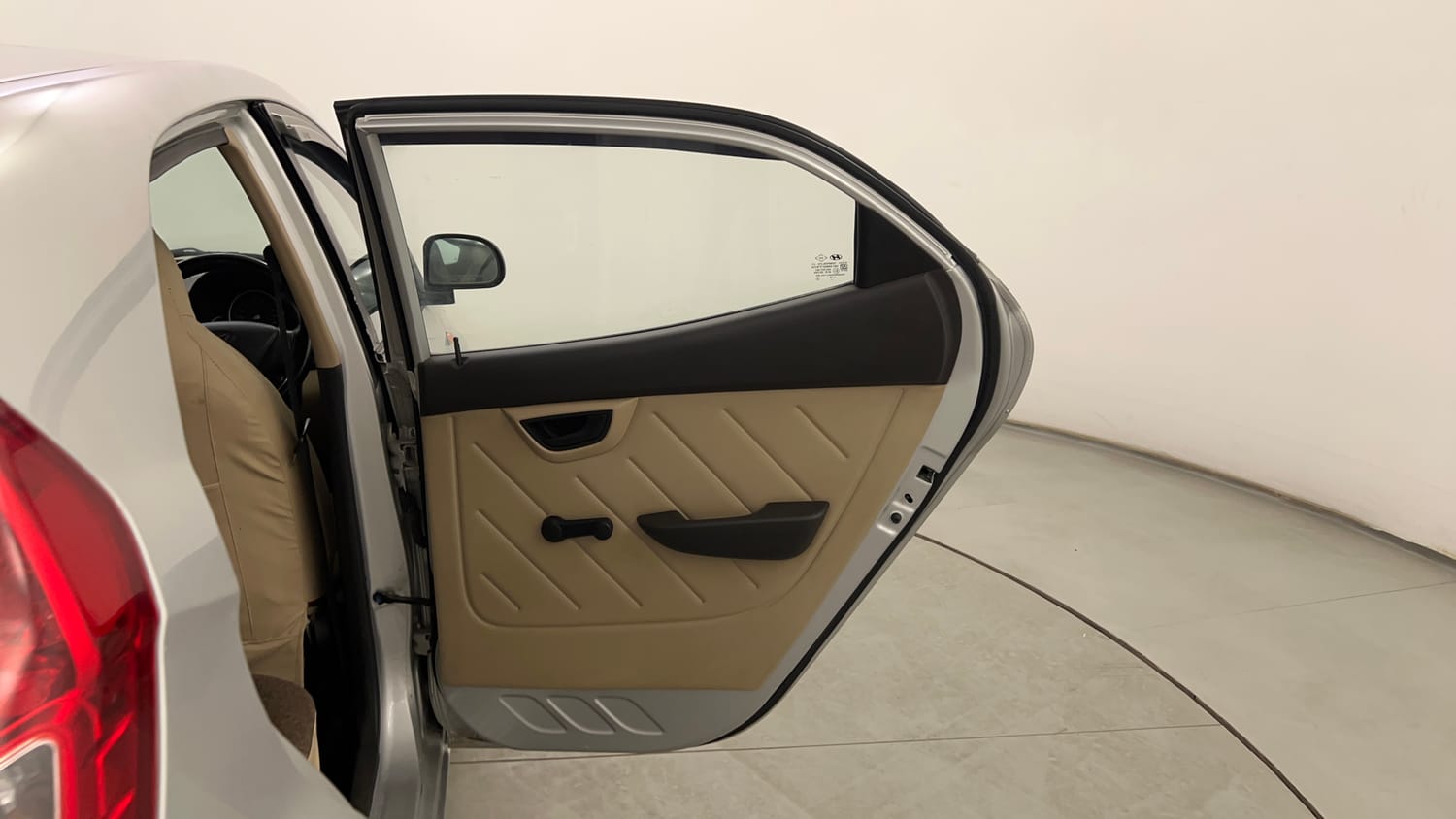 Used 2018 Hyundai Eon Magna + Petrol Manual interior RIGHT REAR DOOR OPEN VIEW