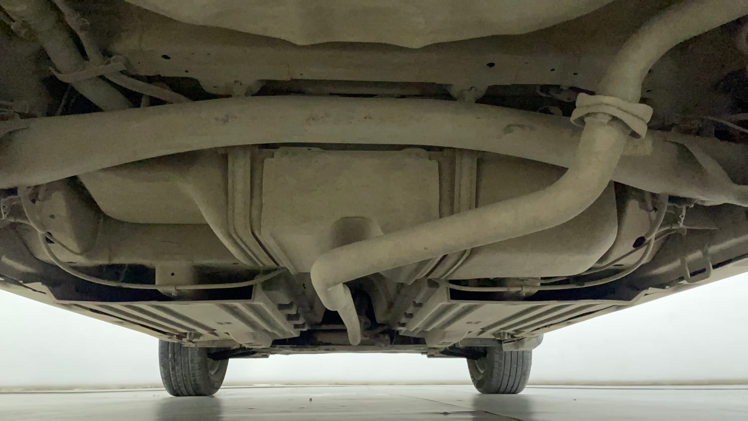 Used 2017 Maruti Suzuki Vitara Brezza LDi (O) Diesel Manual extra REAR UNDERBODY VIEW (TAKEN FROM REAR)
