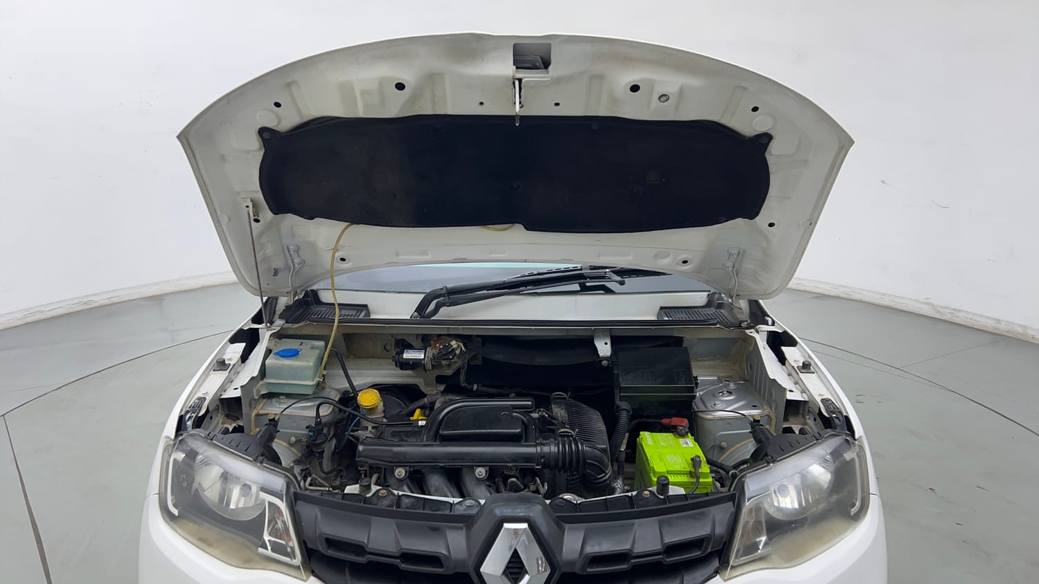 Used 2018 Renault Kwid 1.0 RXT Petrol Manual engine ENGINE & BONNET OPEN FRONT VIEW