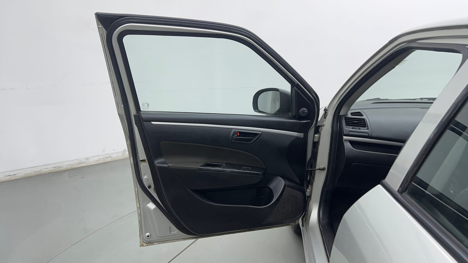 Used 2015 Maruti Suzuki Swift Lxi (O) Petrol Manual interior LEFT FRONT DOOR OPEN VIEW