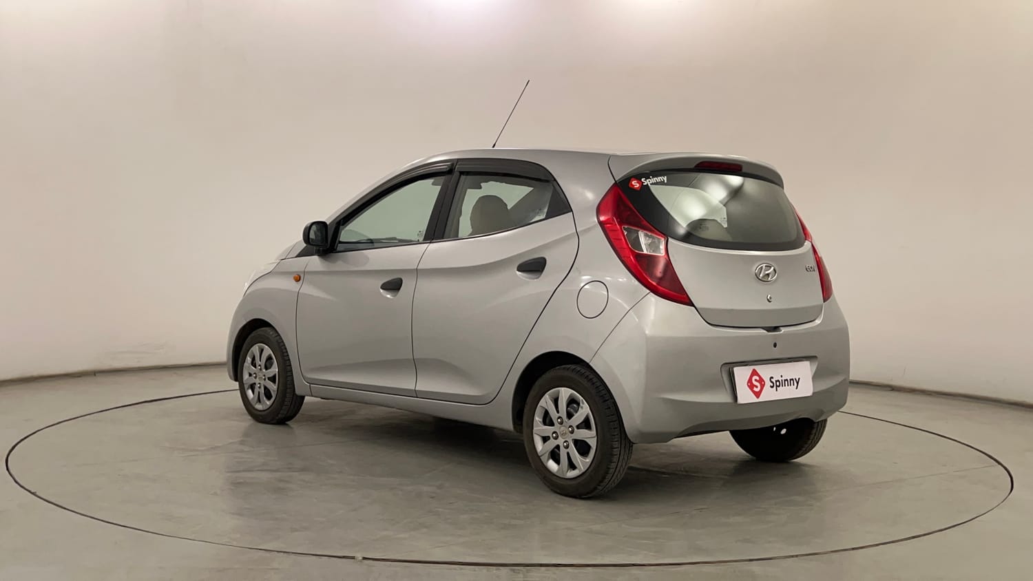 Used 2018 Hyundai Eon Magna + Petrol Manual exterior LEFT REAR CORNER VIEW