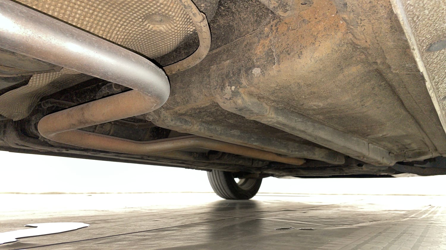 Used 2017 Hyundai Elite i20 Asta 1.2 (O) Petrol Manual extra REAR RIGHT UNDERBODY VIEW