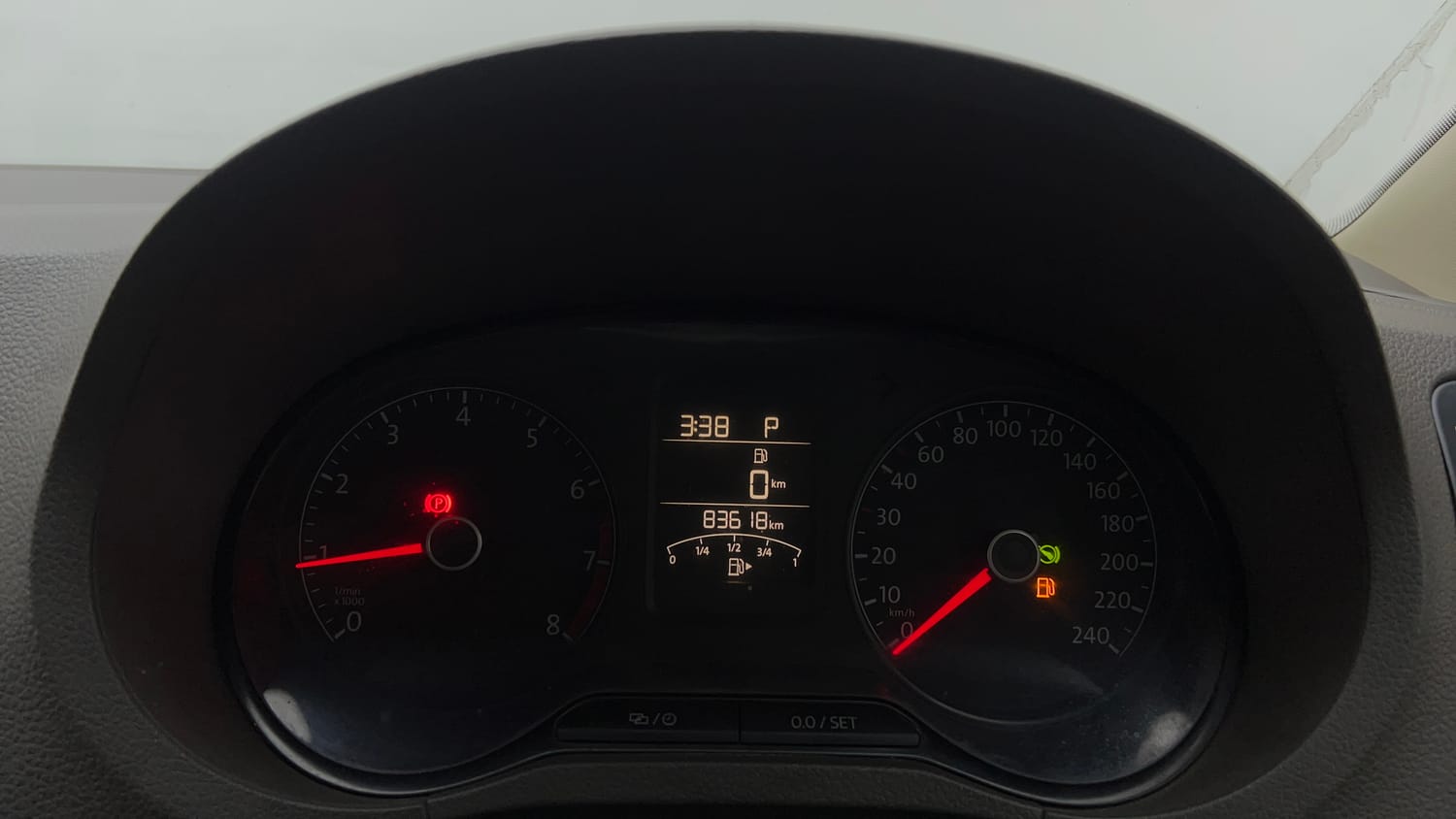 Used 2016 Volkswagen Vento Highline 1.2 (P) AT Petrol Automatic interior CLUSTERMETER VIEW