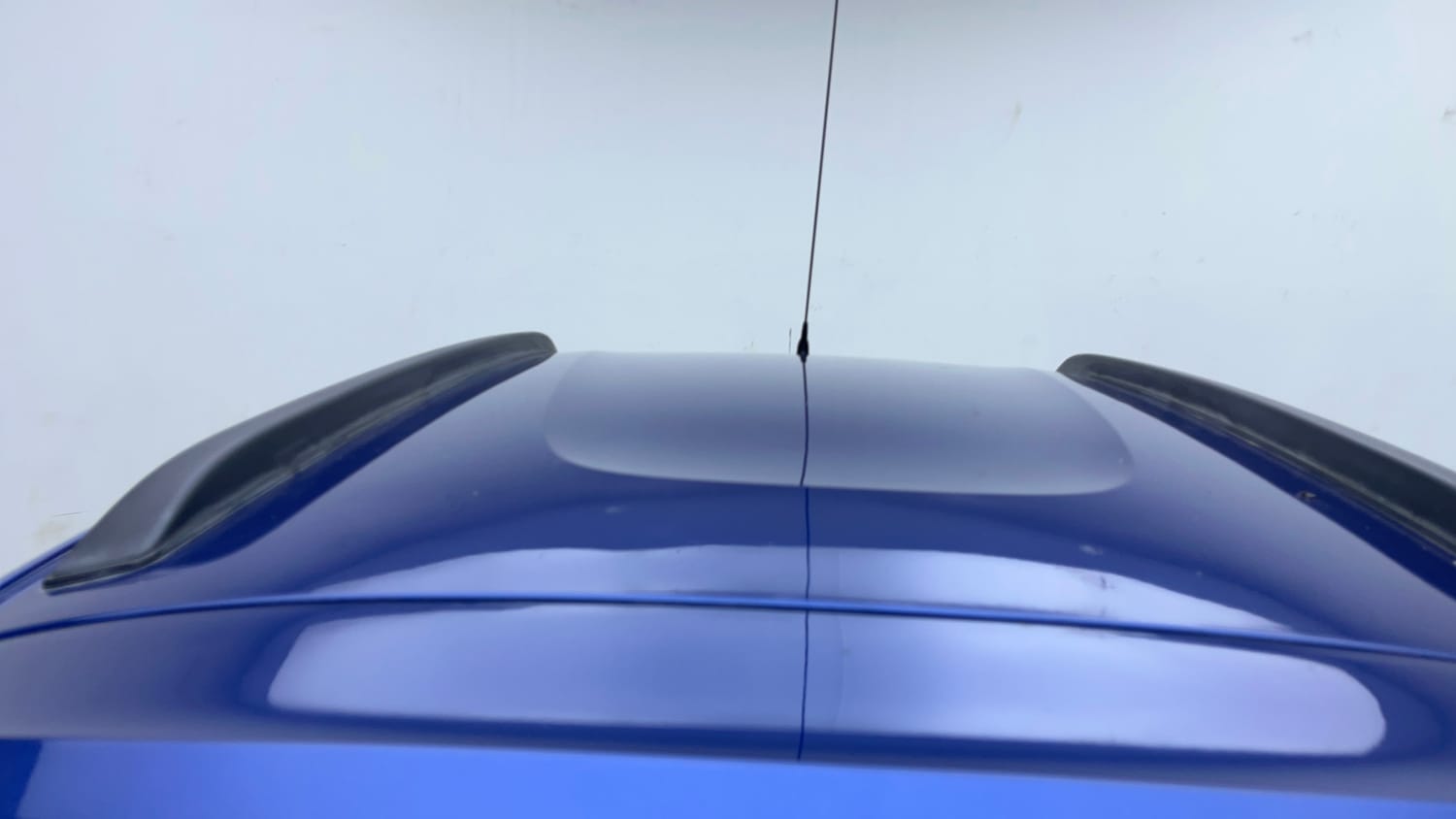 Used 2018 Renault Kwid CLIMBER 1.0 Petrol Manual exterior EXTERIOR ROOF VIEW