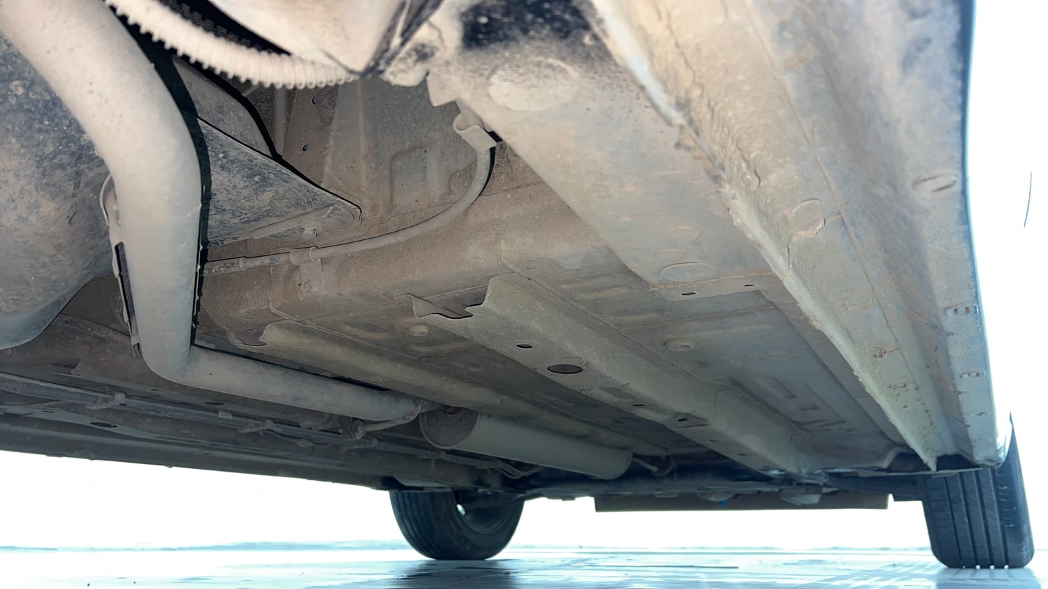 Used 2024 Tata Altroz XZ iCNG Cng Manual extra REAR RIGHT UNDERBODY VIEW