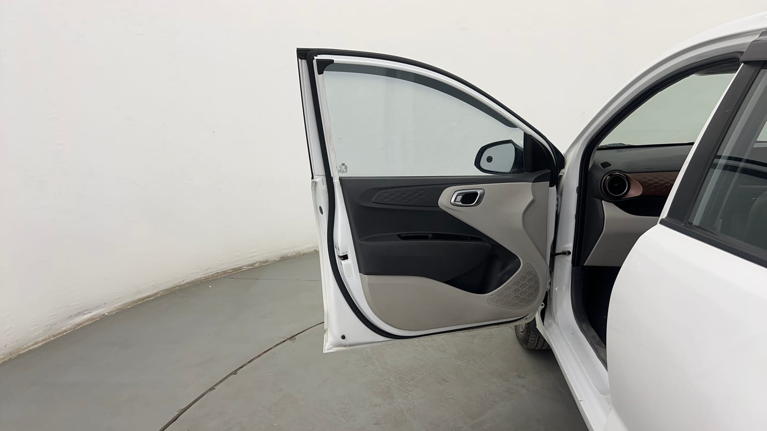 Used 2022 Hyundai Aura SX 1.2 Petrol Petrol Manual interior LEFT FRONT DOOR OPEN VIEW