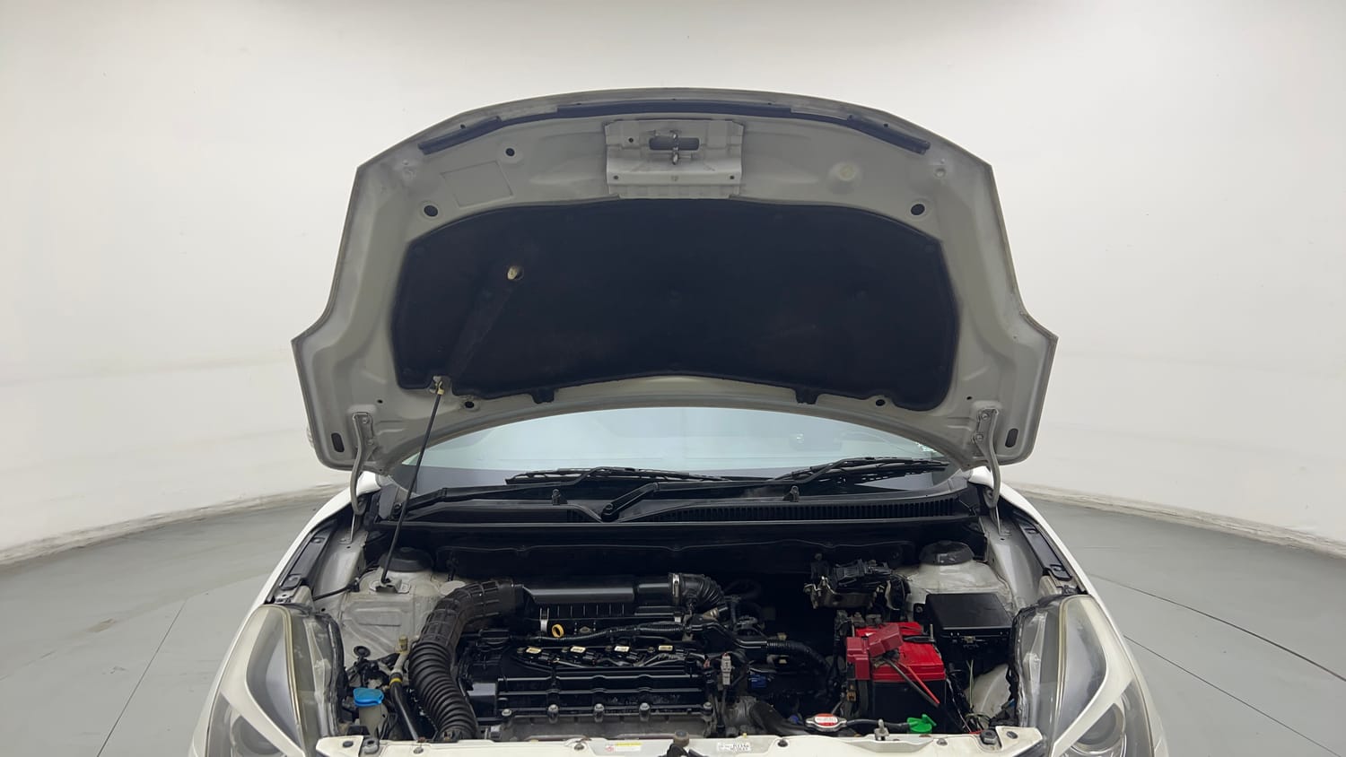 Used 2017 Maruti Suzuki Baleno Delta 1.2 Petrol Manual engine ENGINE & BONNET OPEN FRONT VIEW