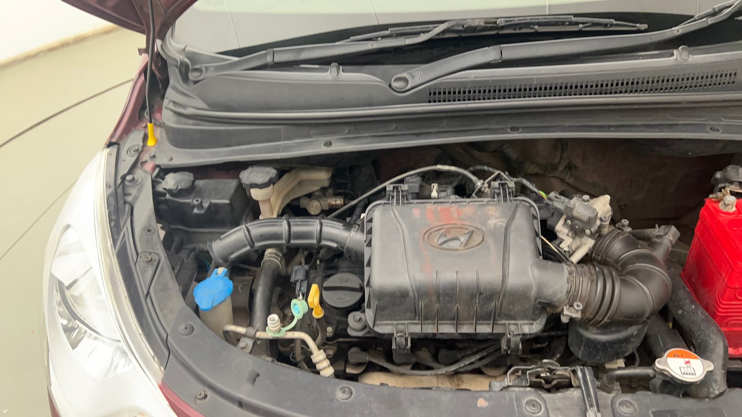 Used 2016 Hyundai i10 Sportz 1.1 iRDE2 Petrol Manual engine ENGINE RIGHT SIDE VIEW