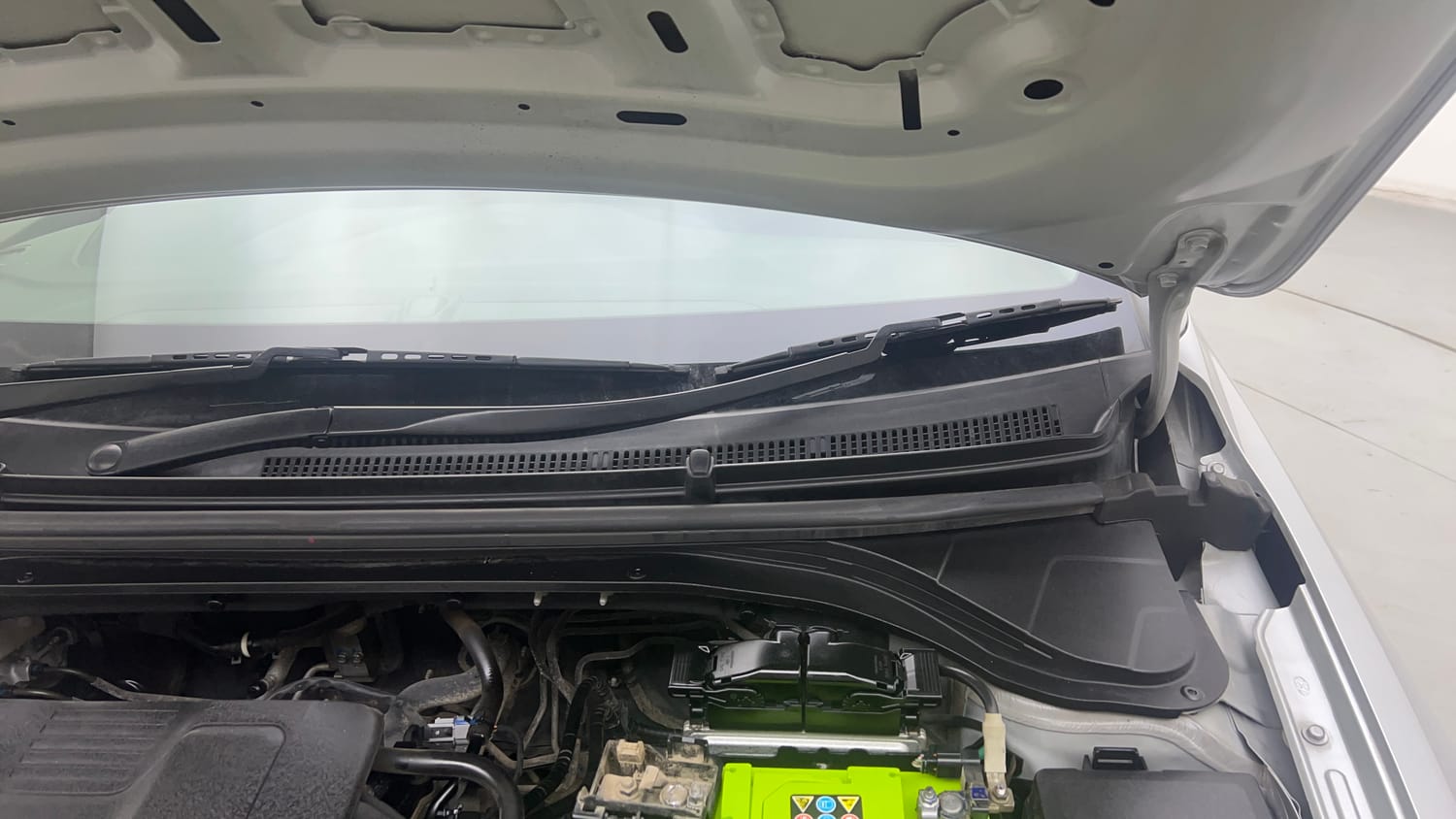 Used 2019 Hyundai Elantra 2.0 SX (O) AT Petrol Automatic engine ENGINE LEFT SIDE HINGE & APRON VIEW