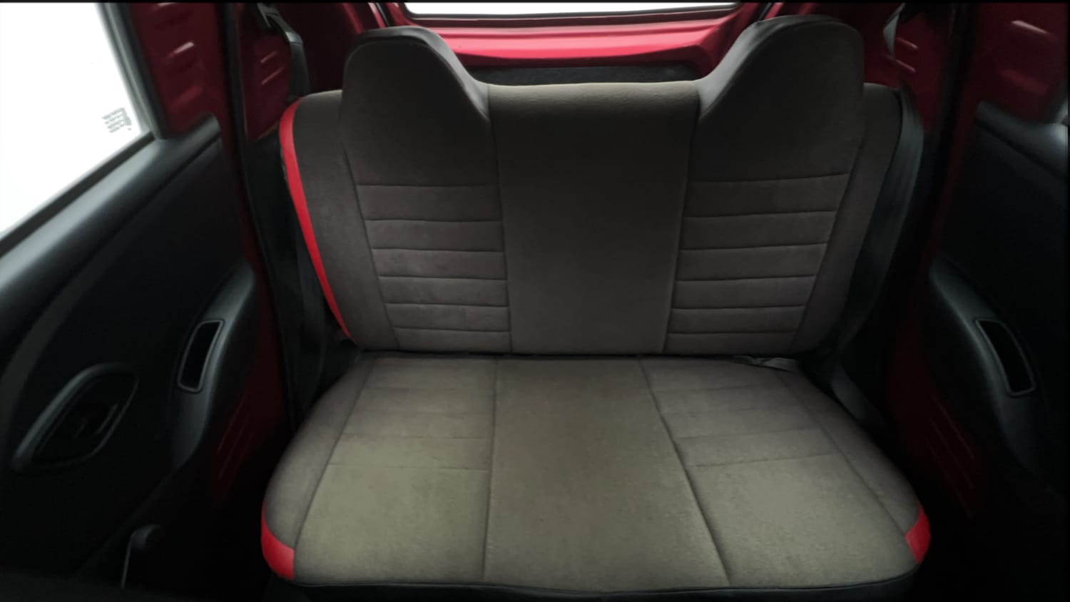 Used 2017 Datsun Redi-GO T (O) Petrol Manual interior REAR SEAT CONDITION VIEW
