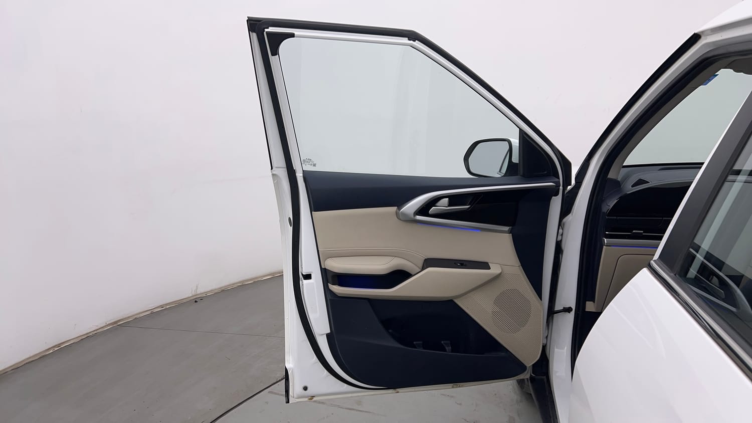 Used 2023 Kia Carens Luxury (O)1.5 Turbo Petrol DCT 7 STR Petrol Automatic interior LEFT FRONT DOOR OPEN VIEW