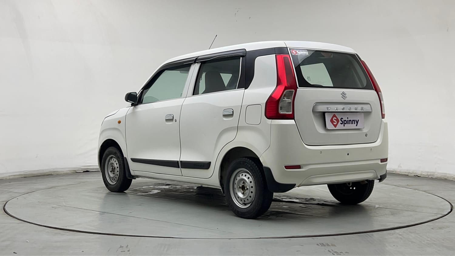 Used 2019 Maruti Suzuki Wagon R 1.0 LXi 1.0 Petrol Manual exterior LEFT REAR CORNER VIEW