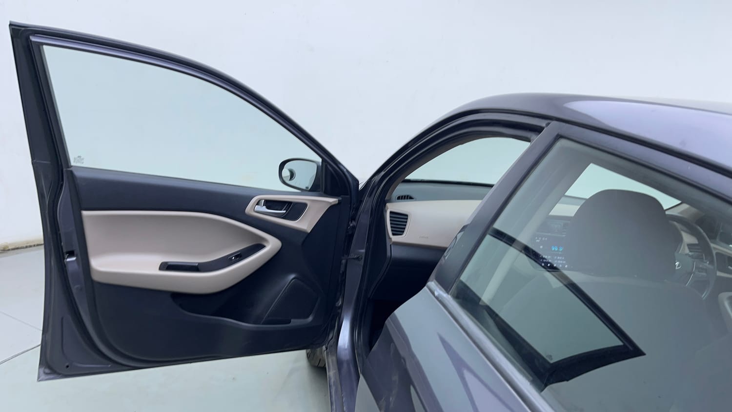 Used 2016 Hyundai Elite i20 Asta 1.2 Petrol Manual interior LEFT FRONT DOOR OPEN VIEW