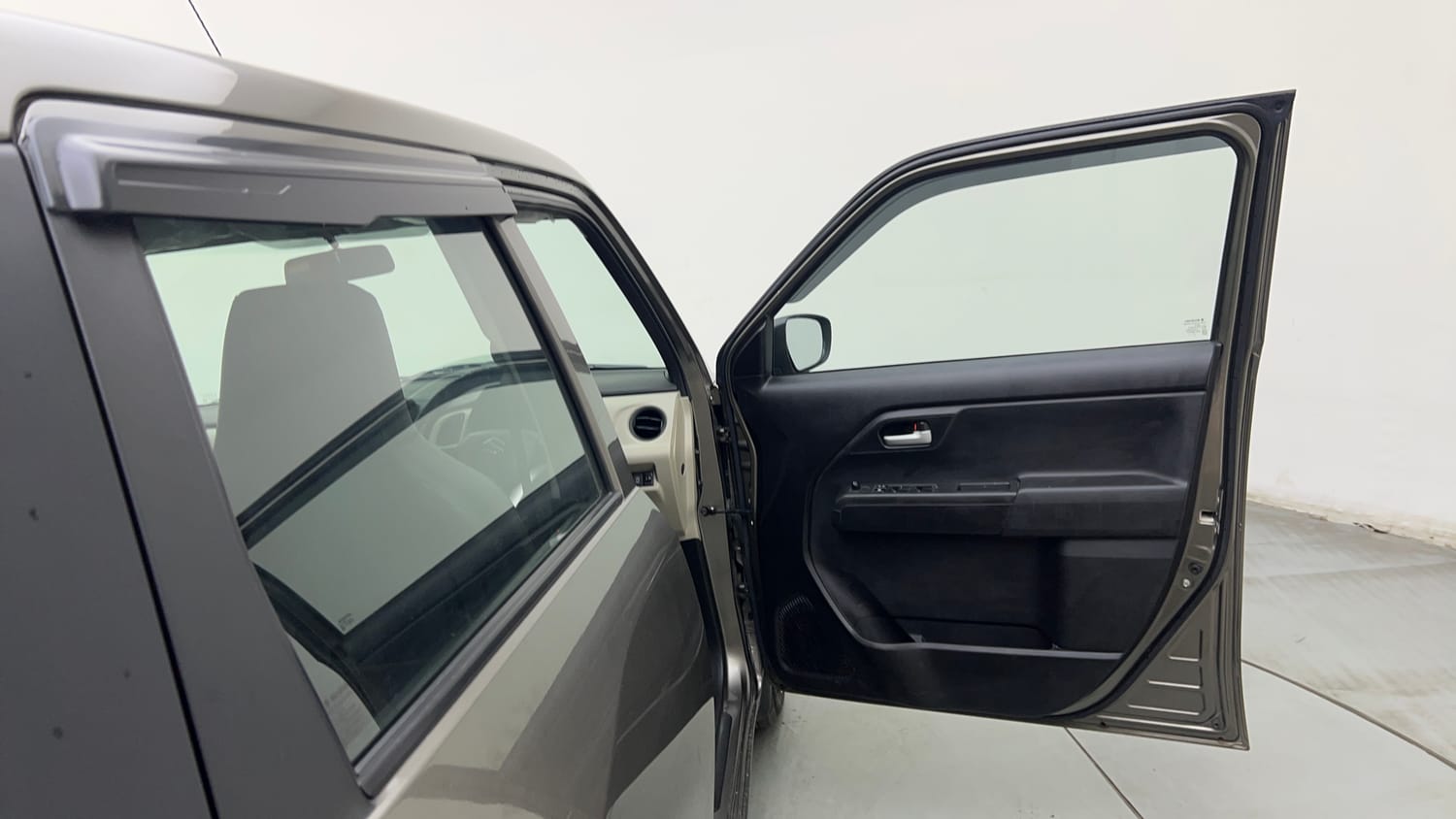 Used 2023 Maruti Suzuki Wagon R VXI 1.0 Petrol Manual interior RIGHT FRONT DOOR OPEN VIEW