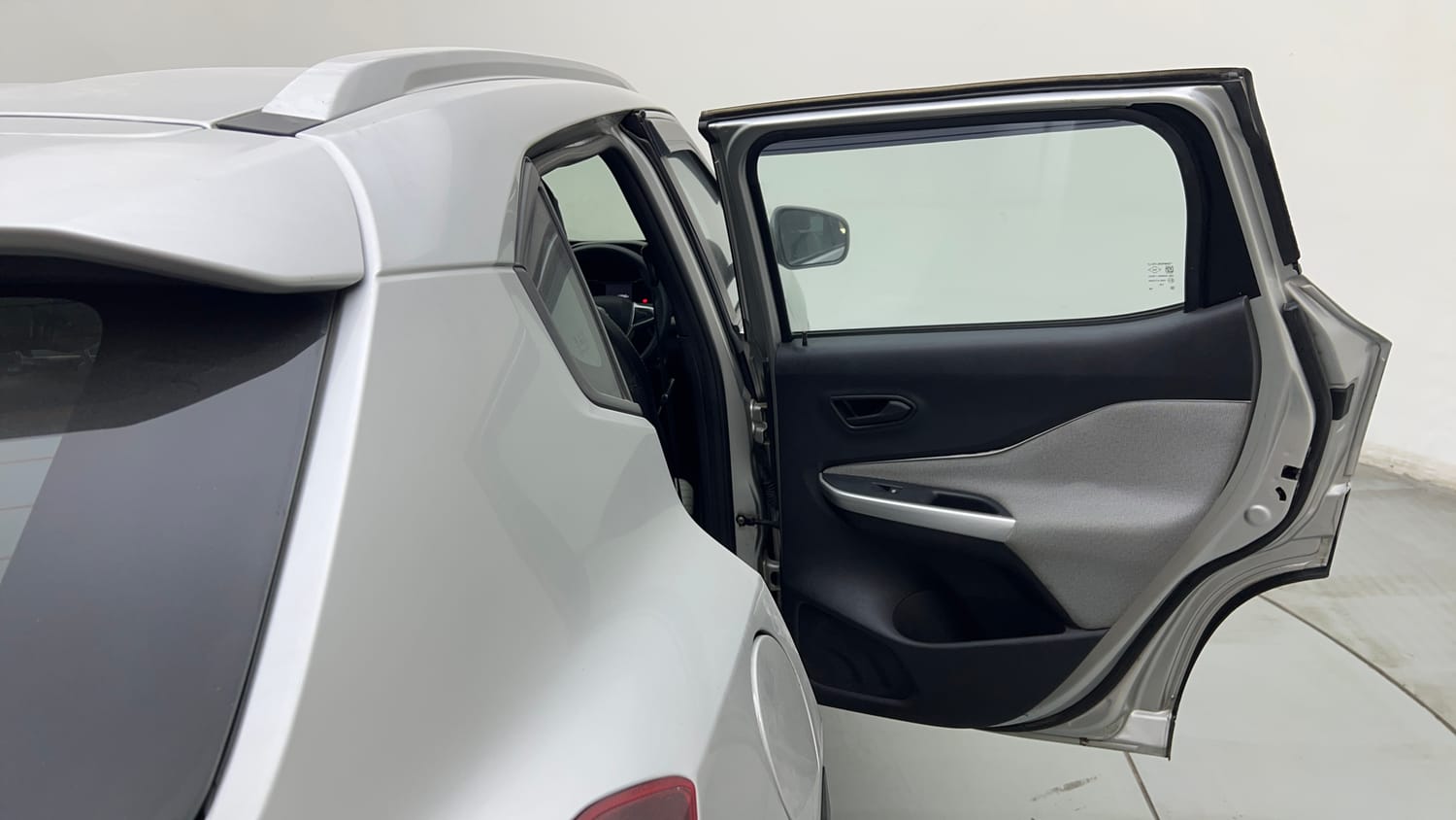 Used 2022 Nissan Magnite XE Petrol Manual interior RIGHT REAR DOOR OPEN VIEW