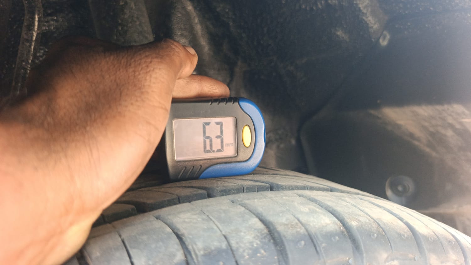 Used 2023 Honda City ZX Petrol Petrol Manual tyres LEFT REAR TYRE TREAD VIEW
