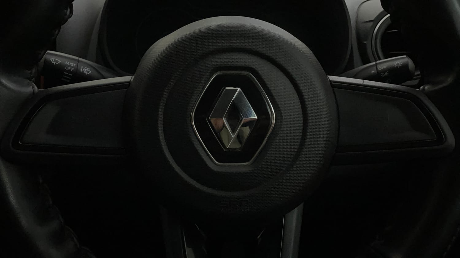 Used 2020 Renault Kwid CLIMBER 1.0 Opt Petrol Manual top_features Airbags