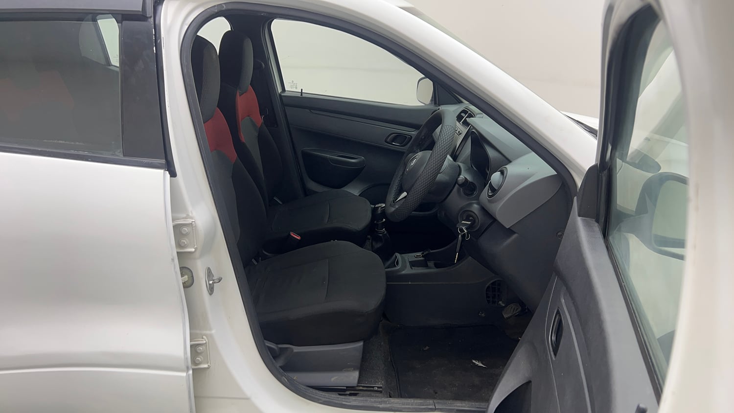 Used 2016 Renault Kwid RXT Petrol Manual interior RIGHT SIDE FRONT DOOR CABIN VIEW