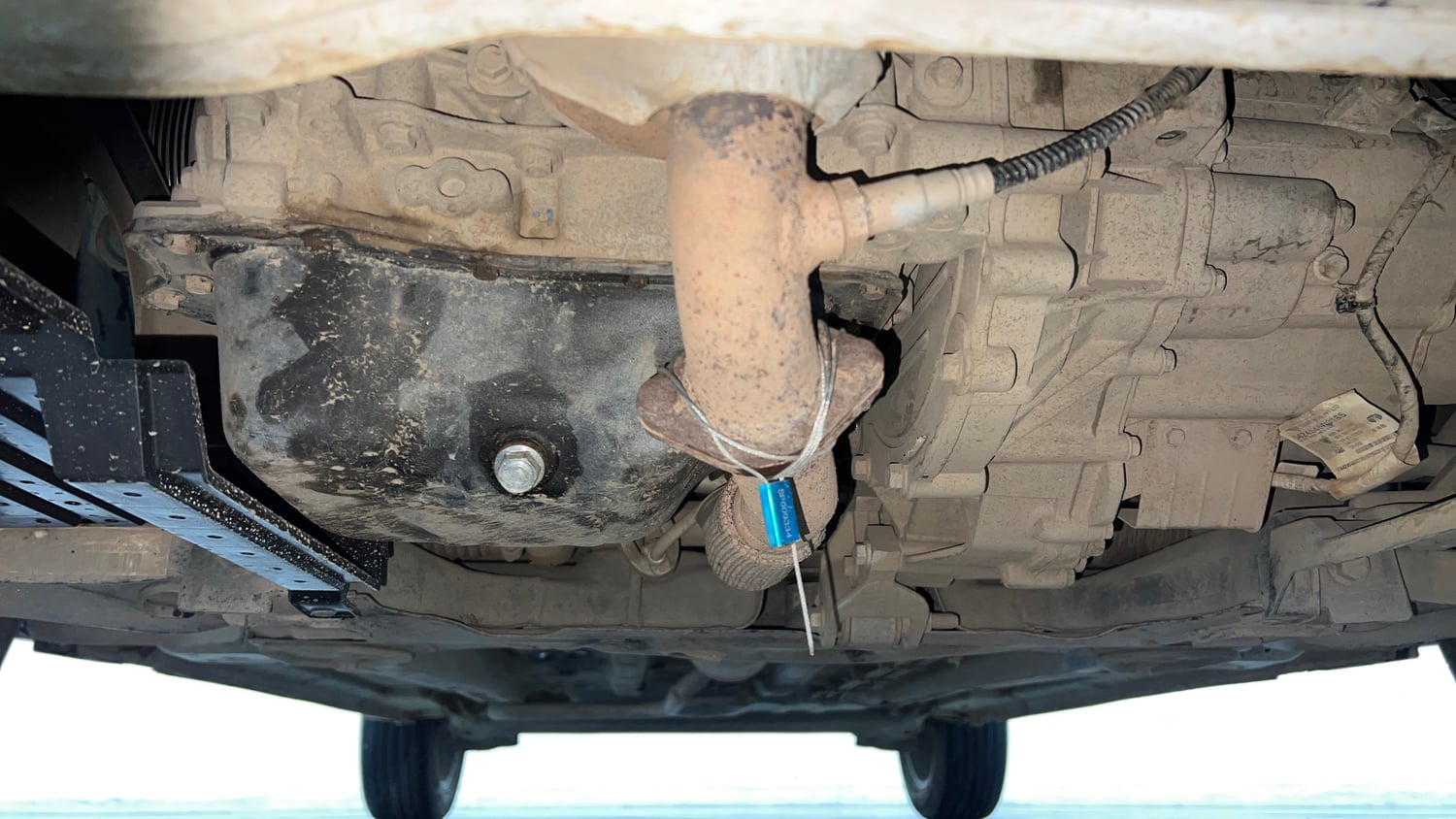 Used 2023 Tata Punch Creative AMT Petrol Automatic extra FRONT LEFT UNDERBODY VIEW