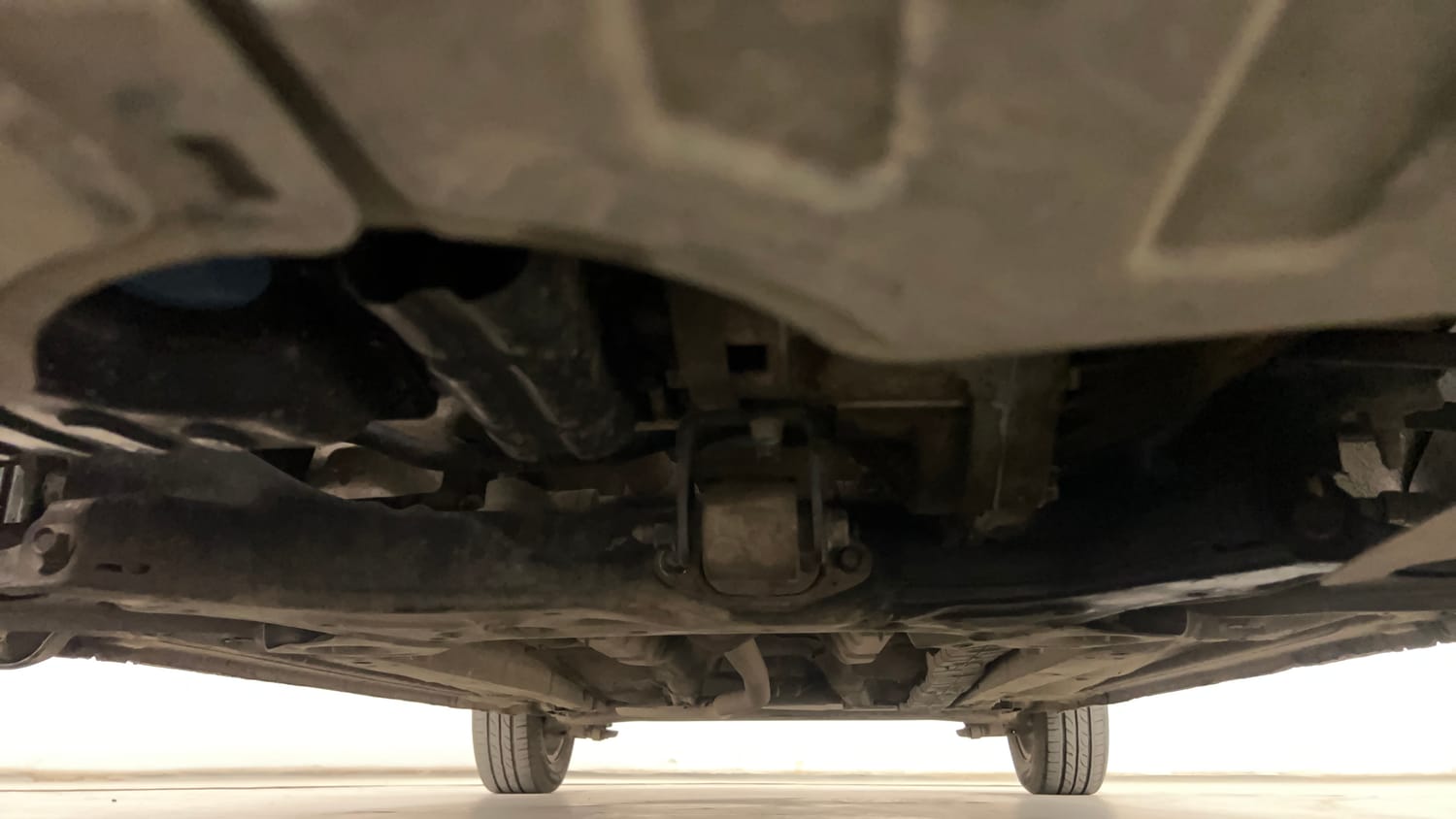 Used 2012 Hyundai i20 Asta 1.2 Petrol Manual extra FRONT LEFT UNDERBODY VIEW