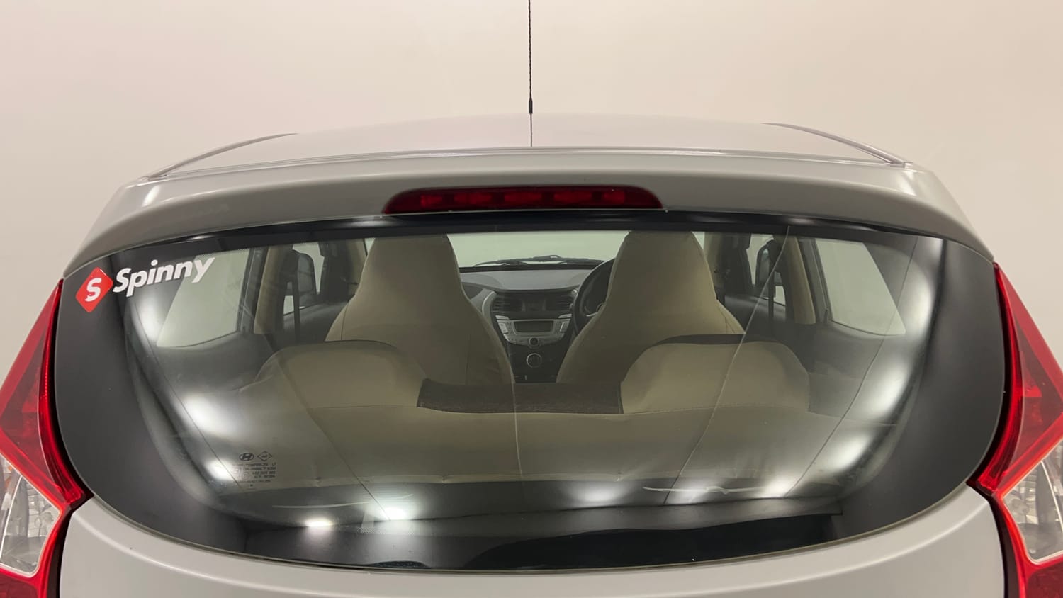 Used 2018 Hyundai Eon Magna + Petrol Manual exterior BACK WINDSHIELD VIEW