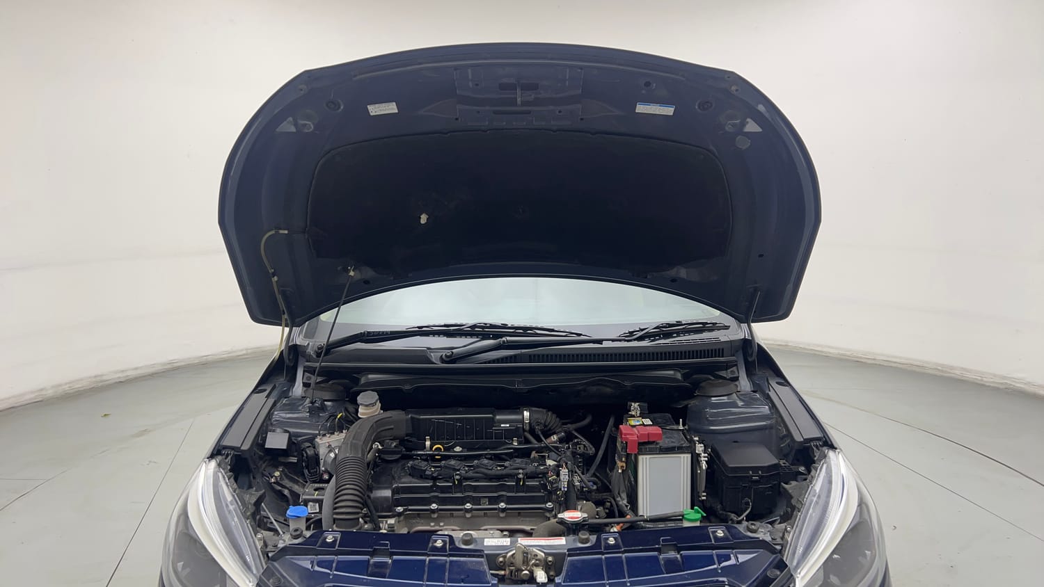 Used 2024 Maruti Suzuki Ciaz Zeta 1.5 AT Petrol Automatic engine ENGINE & BONNET OPEN FRONT VIEW