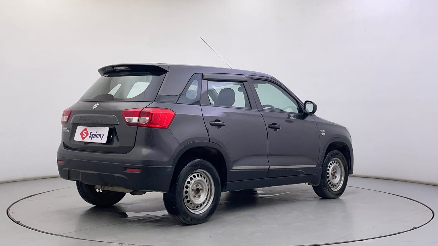 Used 2017 Maruti Suzuki Vitara Brezza LDi (O) Diesel Manual exterior RIGHT REAR CORNER VIEW