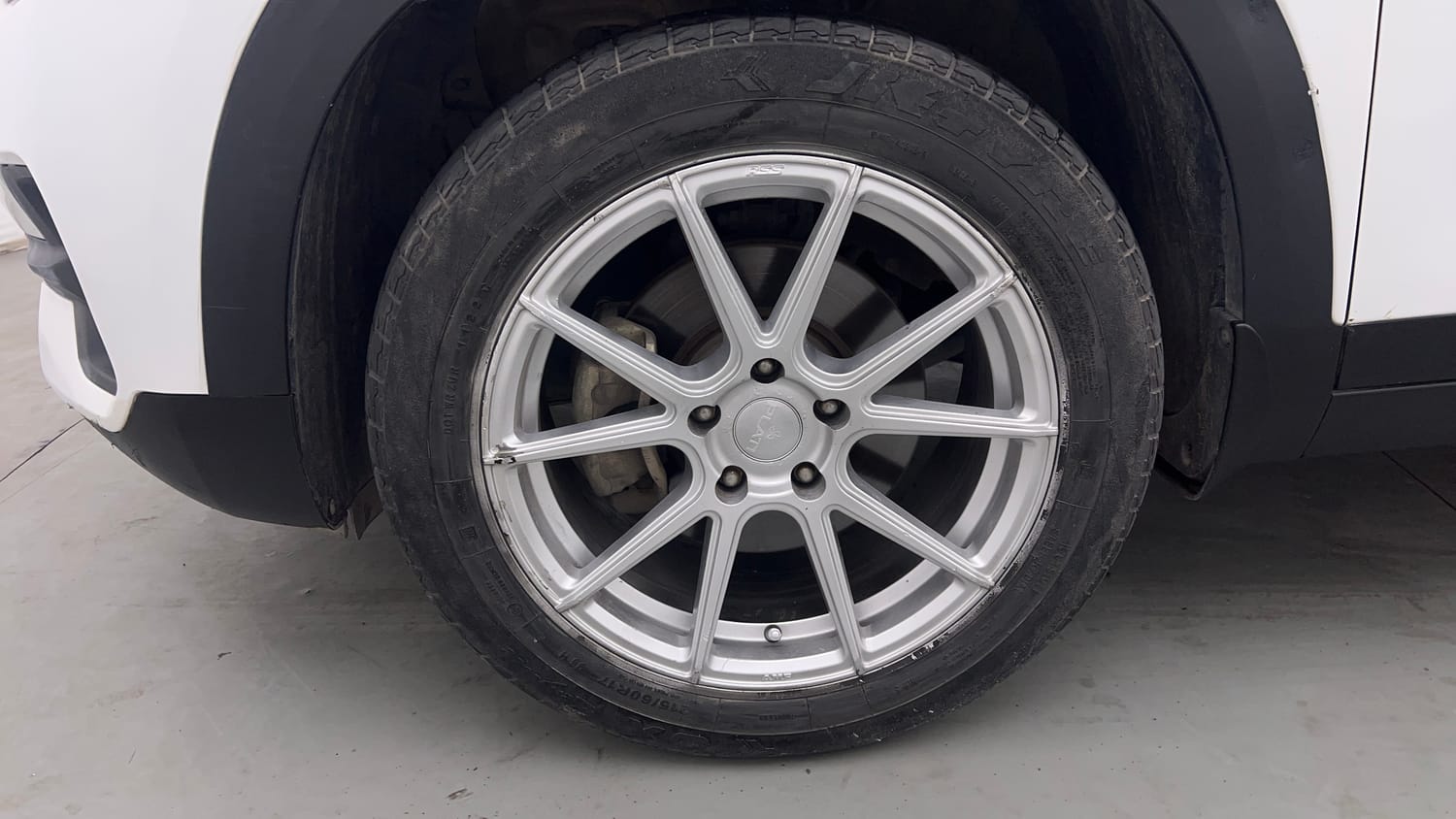 Used 2019 Kia Seltos HTK Plus AT 1.5 Diesel Diesel Automatic tyres LEFT FRONT TYRE RIM VIEW