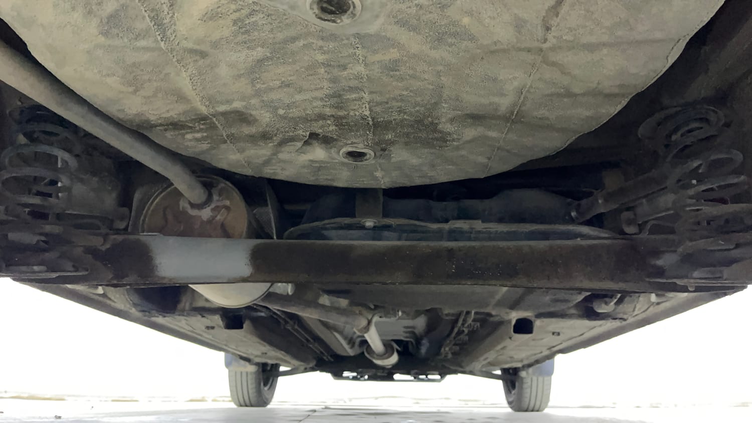 Used 2022 Renault Kwid CLIMBER AMT Petrol Automatic extra REAR UNDERBODY VIEW (TAKEN FROM REAR)