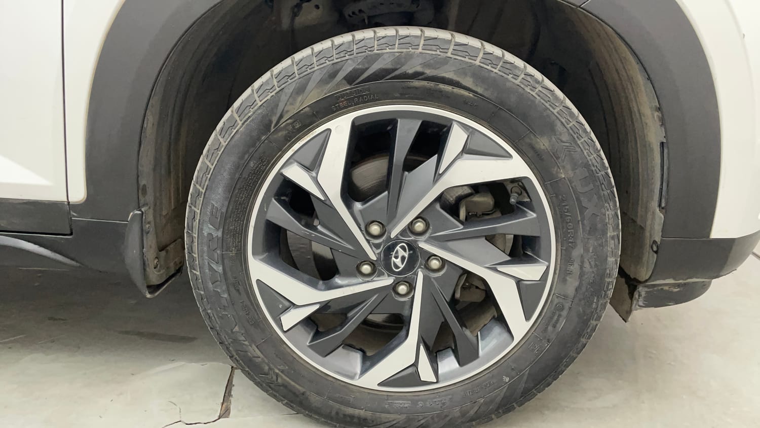 Used 2022 Hyundai Creta SX (O) 1.4 Turbo 7 DCT Petrol Automatic tyres RIGHT FRONT TYRE RIM VIEW