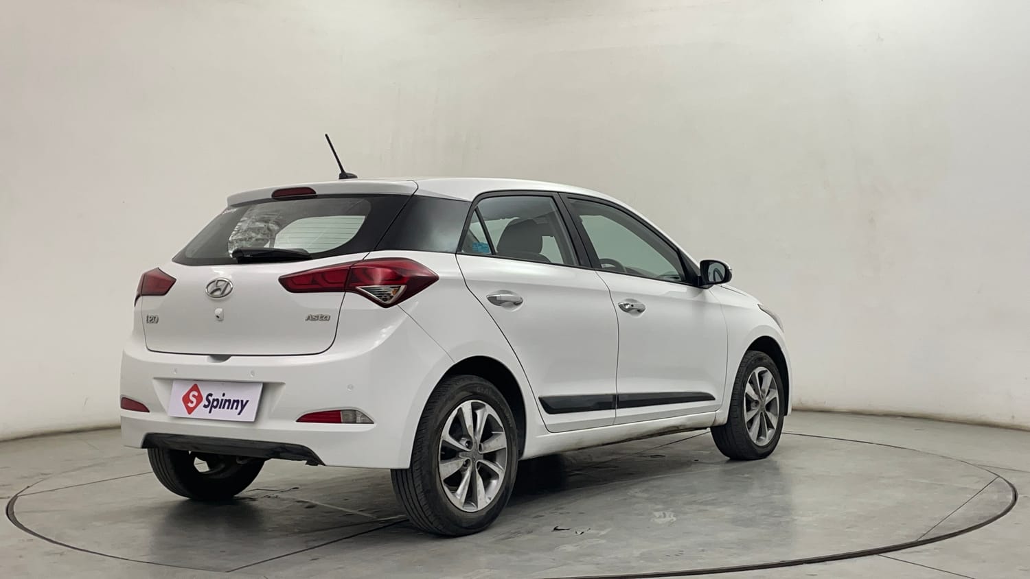 Used 2017 Hyundai Elite i20 Asta 1.2 (O) Petrol Manual exterior RIGHT REAR CORNER VIEW