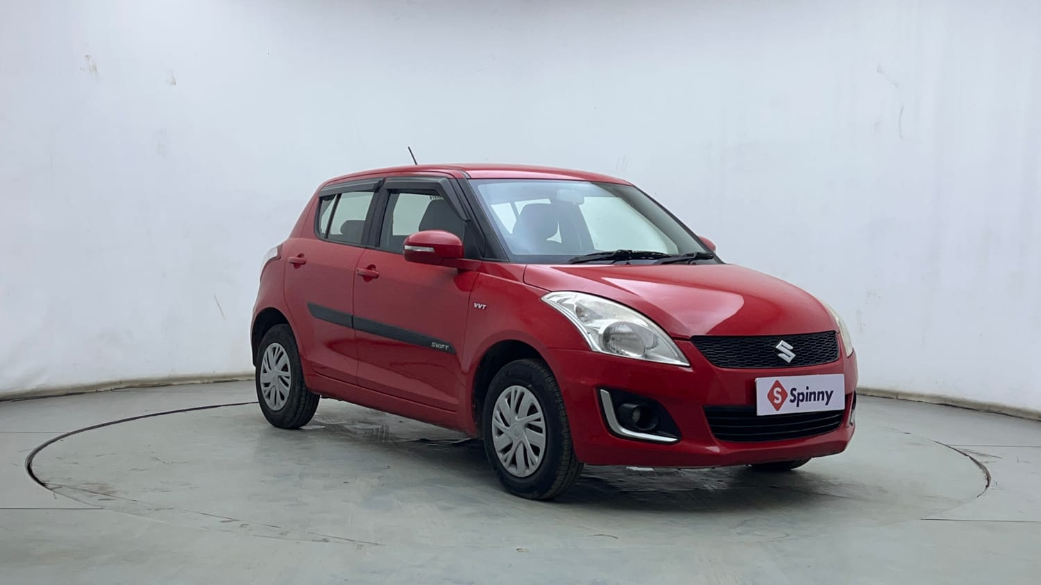 Used 2015 Maruti Suzuki Swift VXi Petrol Manual exterior RIGHT FRONT CORNER VIEW