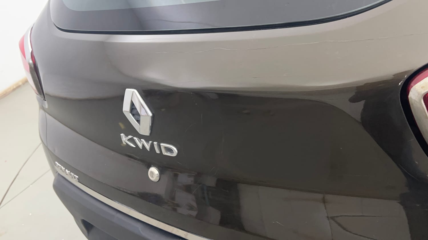 Used 2018 Renault Kwid 1.0 RXT Petrol Manual dents MINOR DENT
