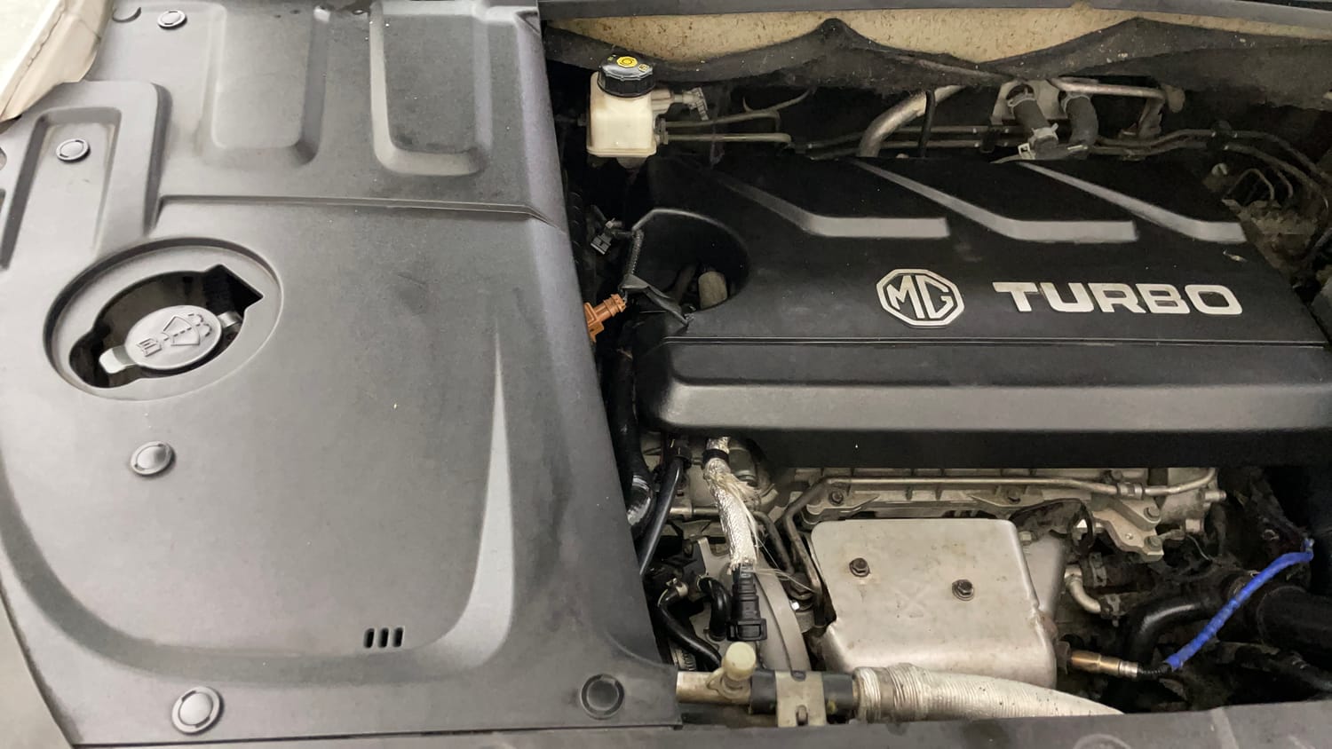 Used 2021 MG Motors Hector Sharp 1.5 Petrol CVT Petrol Automatic engine ENGINE RIGHT SIDE VIEW