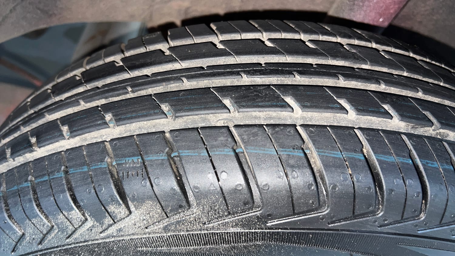 Used 2017 Datsun Redi-GO T (O) Petrol Manual tyres LEFT REAR TYRE TREAD VIEW